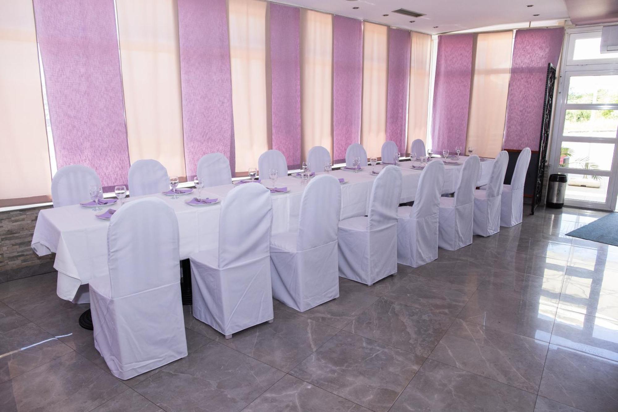 Bosanski Novi Motel New Sanatron מראה חיצוני תמונה