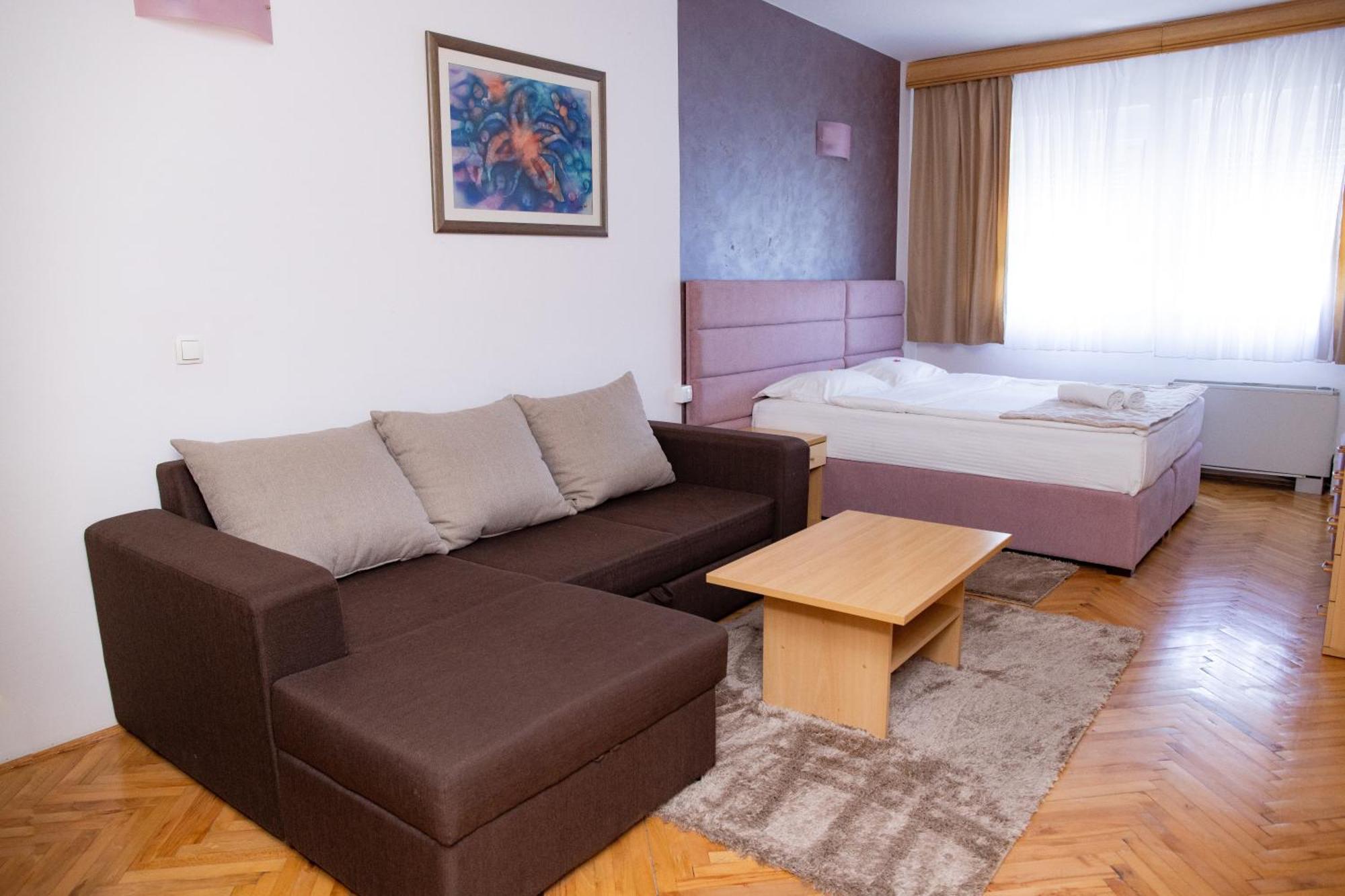 Bosanski Novi Motel New Sanatron מראה חיצוני תמונה