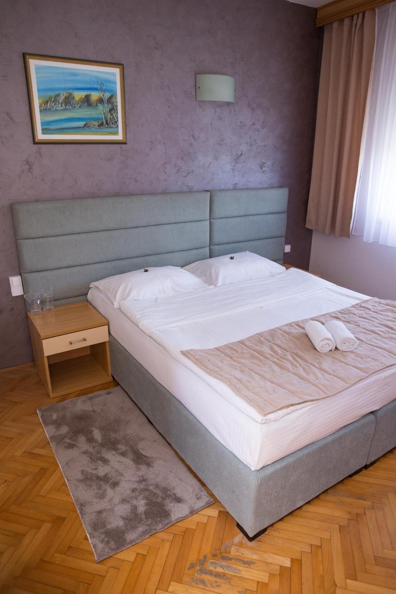 Bosanski Novi Motel New Sanatron מראה חיצוני תמונה